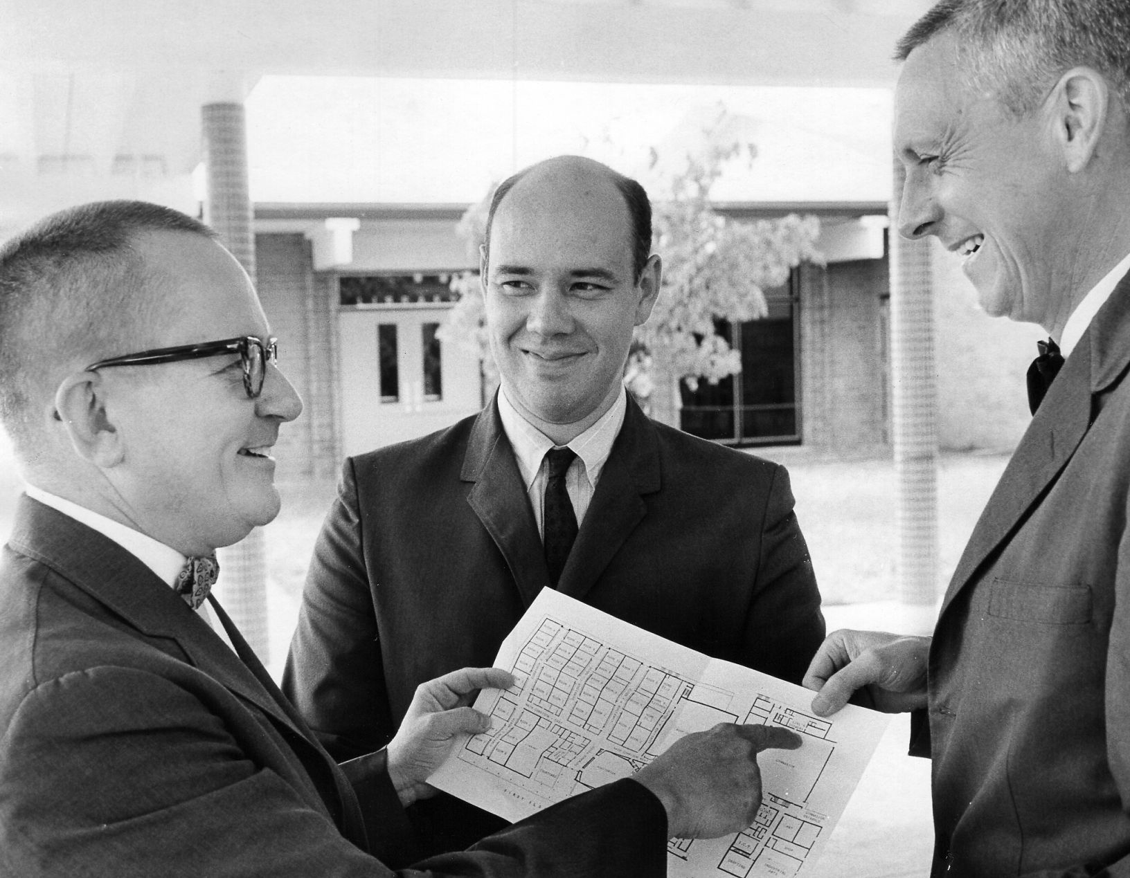1966-08-11-inspection.jpg